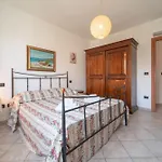 La Terrazza Sul Golfo Di 1 Apartamento *